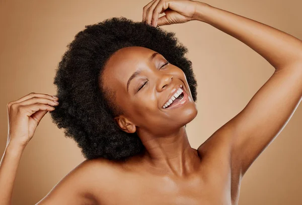 Cuidados Com Cabelo Beleza Mulher Negra Com Luxo Sorriso Bem — Fotografia de Stock