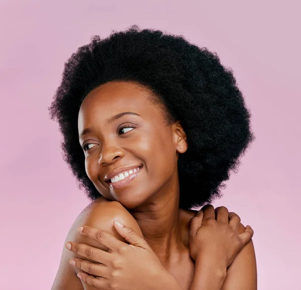 Afro Fille Heureuse Noire Avec Sourire Pensant Dermatologie Aux Cosmétiques — Photo