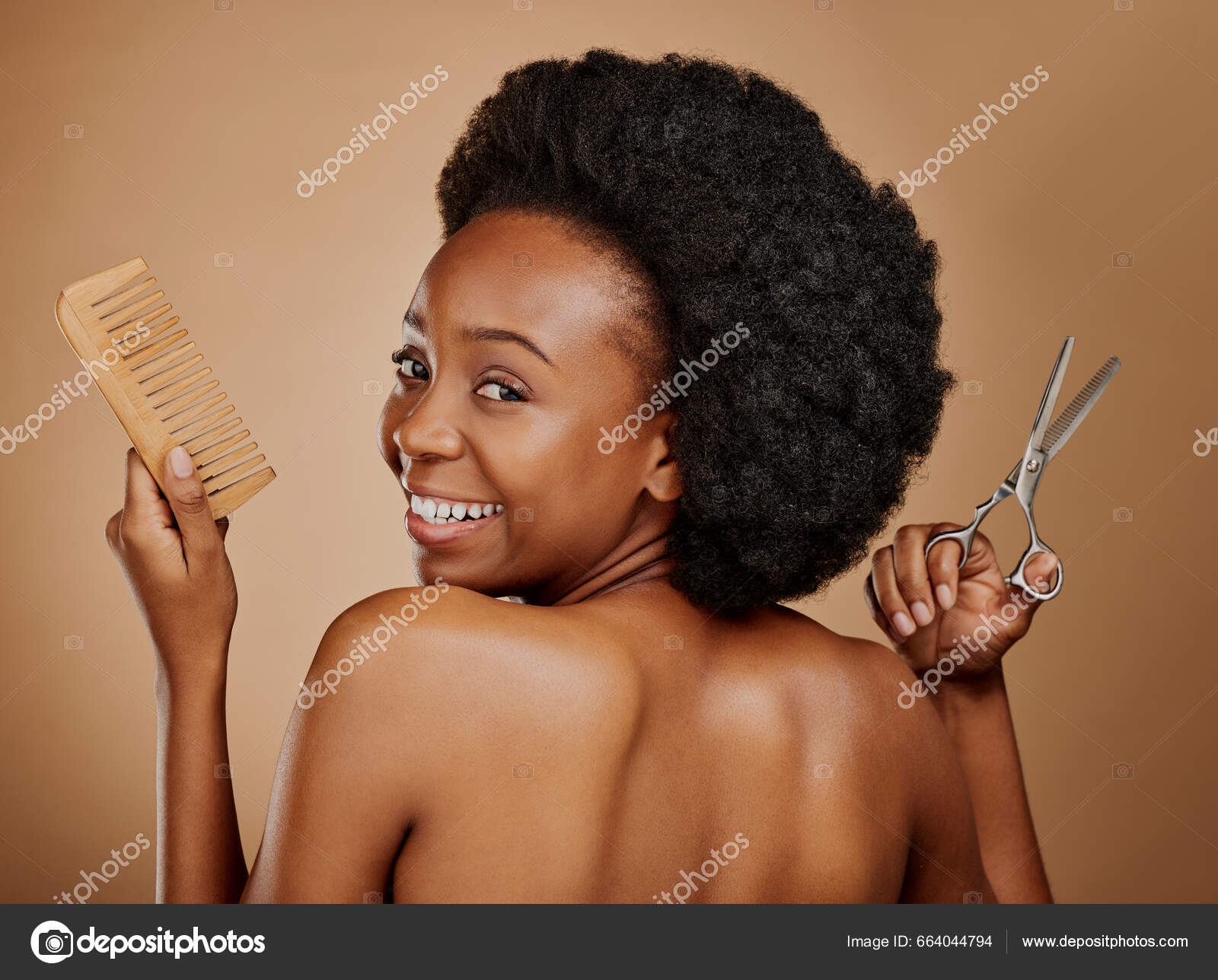 Rizos Corte Cabello Tijera Cabello Rizado Corte De Pelo Con Tijera