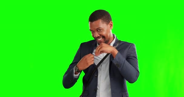 Pantalla Verde Dedo Medio Hombre Negro Feliz Emocionado Divertido Una — Vídeos de Stock