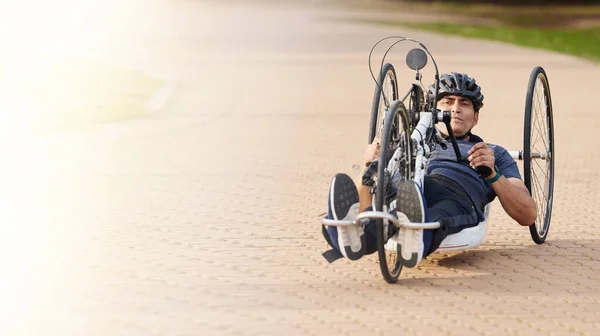 Man Met Een Handicap Handbike Outdoor Fiets Voor Sport Race — Stockfoto