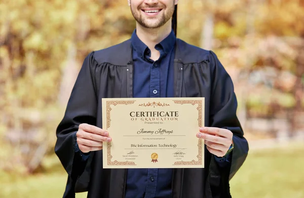 Univerzita Muž Student Certifikátem Detailu Oceněním Vysoké Škole Pro Úspěch — Stock fotografie