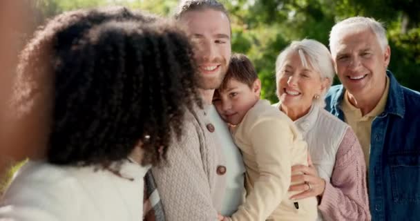 Selfie Tvář Velká Rodina Smáli Přírodě Pro Lásku Paměť Nebo — Stock video