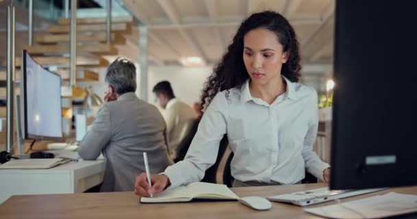 Escrita Planejamento Mulher Negócios Computador Para Pesquisa Line Gestão Ideias — Vídeo de Stock