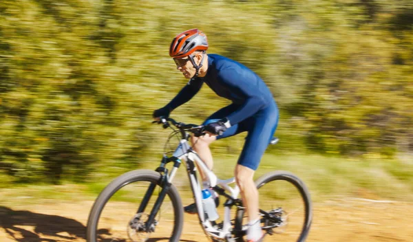 Fitness Borrão Homem Bicicleta Para Treinamento Treino Cardio Exercício Corrida — Fotografia de Stock