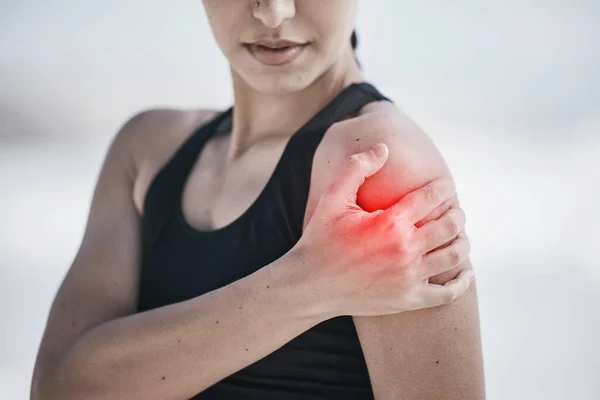 Woman Shoulder Pain Fitness Injury Red Overlay Workout Outdoor Fibromyalgia — Stock Photo, Image