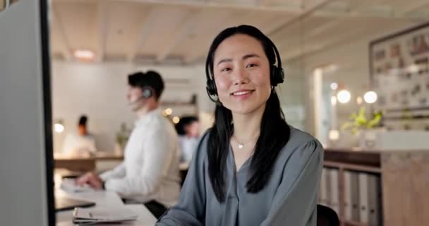 Ansigt Callcenter Asiatisk Kvinde Med Telemarketing Smil Handel Med Rådgivning – Stock-video