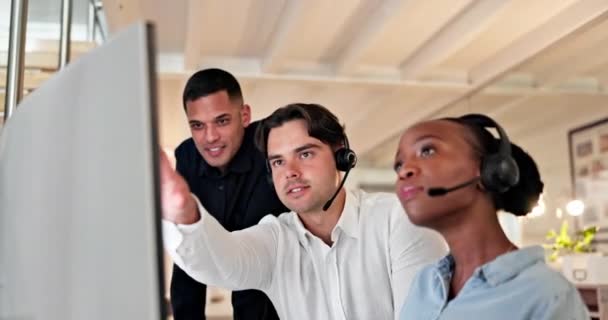 Biznesmen Trener Call Center Pracy Zespołowej Dla Obsługi Klienta Telemarketingu — Wideo stockowe