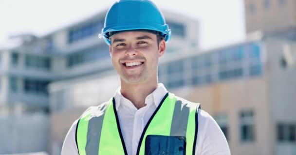Construcción Sonrisa Rostro Del Hombre Ciudad Para Inspección Edificios Planificación — Vídeos de Stock