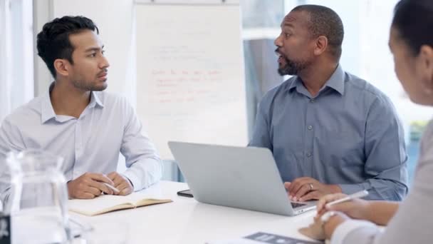 Líder Negocios Discusión Reuniones Hombre Negro Dando Idea Propuesta Desarrollo — Vídeo de stock