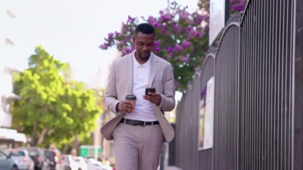 Business Phone Call Black Man City Conversation Mobile Networking Entrepreneur — Stock Video