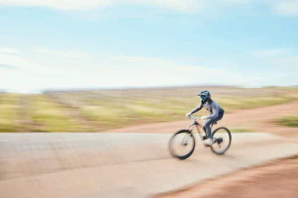 오토바이 자유는 에서의 사막에서의 스포츠와 레이스 비포장 자전거 그리고 야외에서 — 스톡 사진