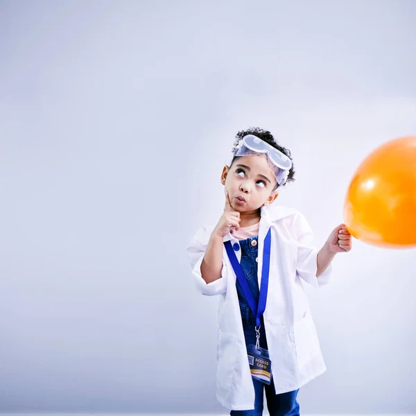 Kind Denken Ballon Wetenschap Studio Met Hand Kin Bril Idee — Stockfoto