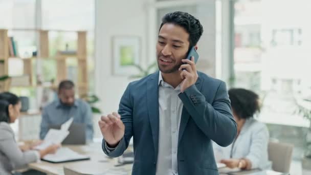 Biznesmen Telefon Rozmowa Celu Komunikacji Przywództwa Lub Tworzenia Sieci Biurze — Wideo stockowe