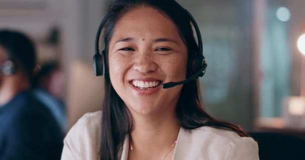 Business Kvinde Nat Callcenter Ansigt Med Smil Kontor Med Telemarketing – Stock-video