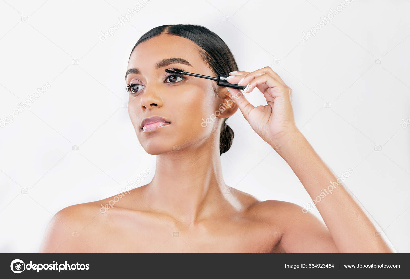 Maquiagem simples diária cosmetologia e beleza mulher atraente