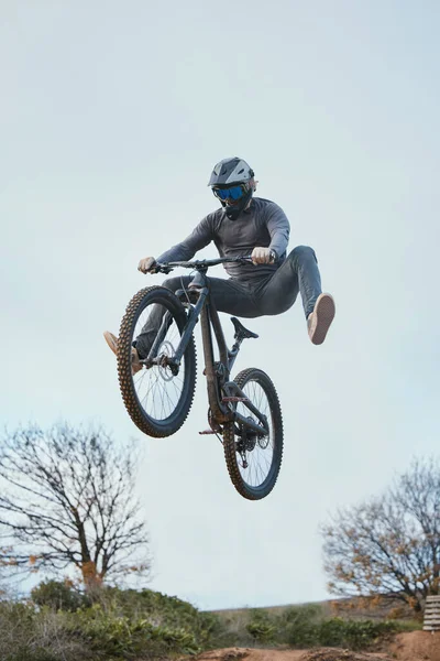 Mountain Bike Jump Persoon Fietsen Fiets Voor Extreme Sportcompetitie Stunt — Stockfoto