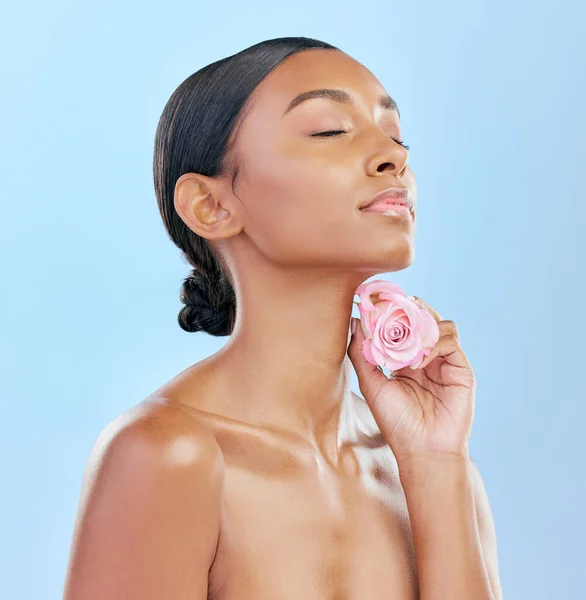 Donna Rosa Bellezza Con Cosmetici Naturali Eco Friendly Skincare Sfondo — Foto Stock