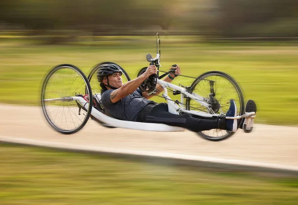 Jazda Rowerze Sprawność Szybkość Człowiekiem Rowerem Przyrodzie Treningu Sportu Wyzwań — Zdjęcie stockowe