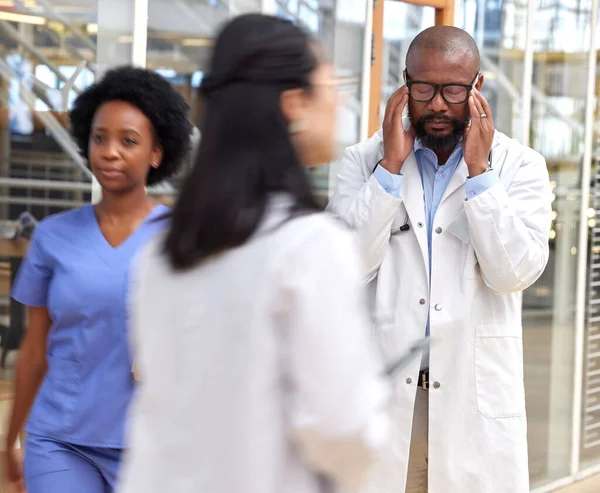 Doctor Headache Mental Health Problem Black Man Frustrated Service Fail — Stock Photo, Image