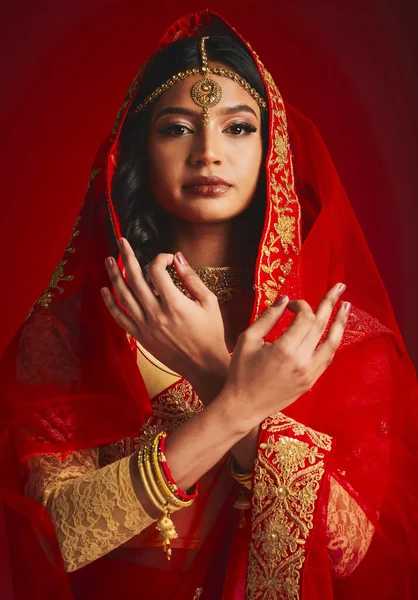Mode Cultuur Portret Van Indiase Vrouw Met Handteken Traditionele Kleding — Stockfoto