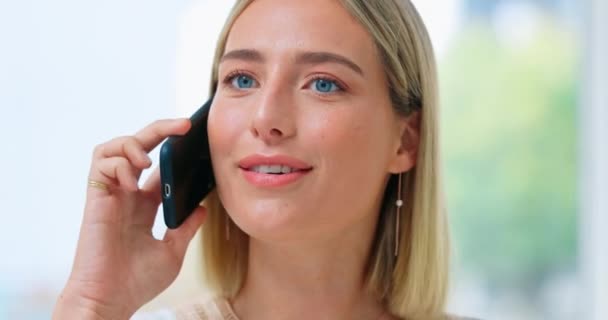 Phone Call Conversation Face Woman Speaking Networking Talking Mobile Consultation — Stock Video