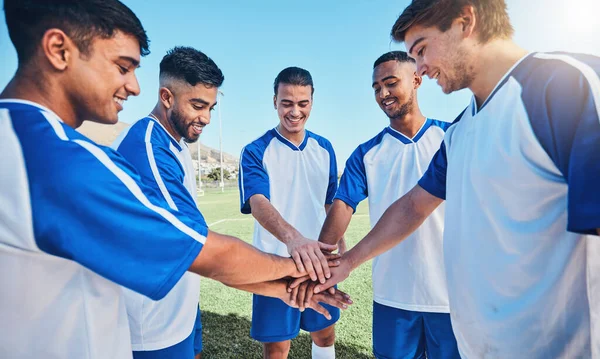 Γυμναστική Κύκλος Και Ποδοσφαιρική Ομάδα Χέρια Τους Μαζί Για Κίνητρο — Φωτογραφία Αρχείου