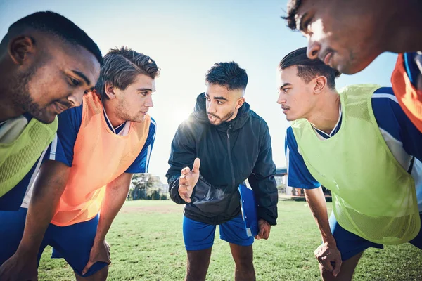 Trénování Fotbalový Kroužek Lidé Mluví Pro Sportovní Týmovou Práci Soutěžní — Stock fotografie