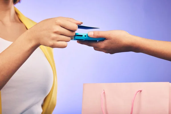 Карткова Машина Покупки Жіночі Руки Pos Онлайн Платежі Цифровий Сервіс — стокове фото