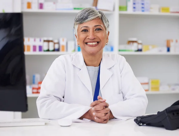 Retrato Farmacéutico Sonrisa Con Profesional Para Felicidad Químico Para Medicina —  Fotos de Stock