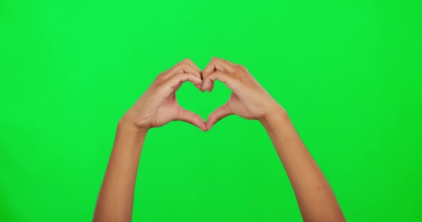 Miłość Serce Ręka Podpisać Zielonym Ekranie Dla Wsparcia Kształt Emoji — Wideo stockowe