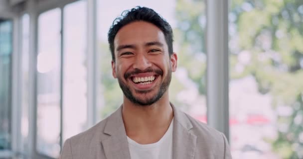 Sorriso Rosto Negócios Com Homem Asiático Escritório Para Criativo Feliz — Vídeo de Stock