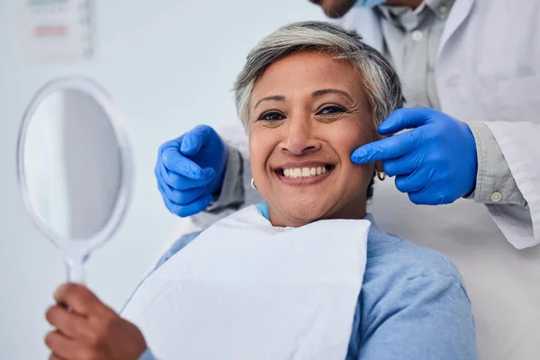Mulher Idosa Feliz Dentes Dentista Para Atendimento Odontológico Consulta Check — Fotografia de Stock