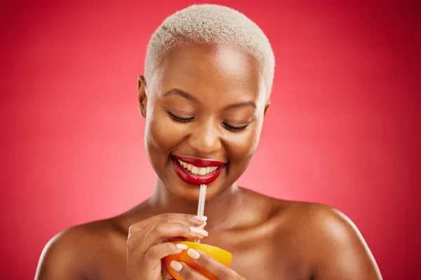 Šťastná Černá Žena Pomeranč Vitamín Pro Dietu Nebo Přirozenou Výživu — Stock fotografie