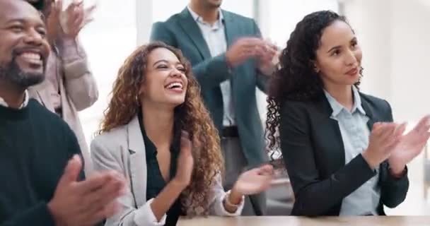 Happy Taps Üzletemberek Hivatalban Üdvözlöm Köszönöm Vagy Partnerség Foglalkozik Izgatott — Stock videók