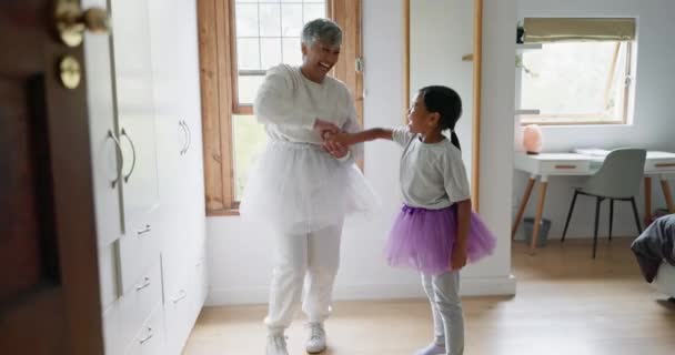 Danse Ballet Enseignement Avec Grand Mère Enfant Pour Soutien Princesse — Video