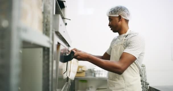 Restaurant Bread Bakery Man Kitchen Catering Food Product Entrepreneur Baker — Stock Video