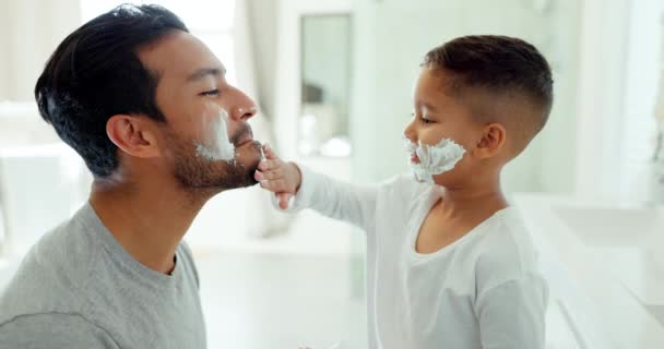 Mañana Crema Padre Con Hijo Baño Para Aseo Belleza Afeitado — Vídeo de stock