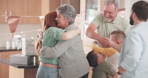 Sevgi Mutlu Aile Büyükanne Büyükbabalar Bayram Evlerindeki Kutlama Doğum Günü — Stok video