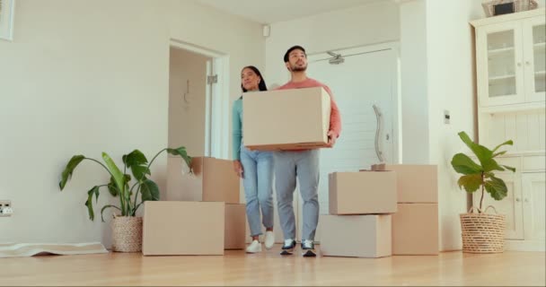 Lepenka Stěhování Mladý Pár Krabicemi Pro Jejich Nový Dům Byt — Stock video