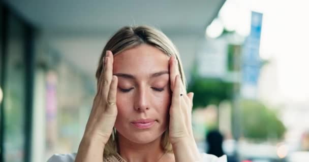 Frustrated Headache Business Woman Stress Angry Due Pressure Burnout Outdoor — Stock Video
