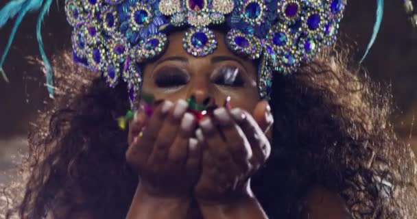 Blowing Confetti Woman Cultural Parade Mardi Gras Festival Tradition Brazil — Video