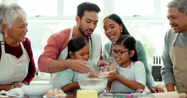 Cooking Happy Help Big Family Kitchen Learning Generations Support Food — Stock Video