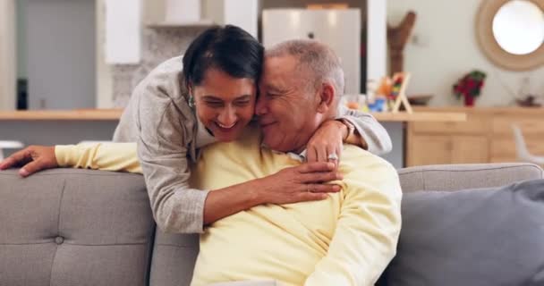 Happy Hug Senior Couple Sofa Talking Bond Relax Home Together — Vídeo de Stock
