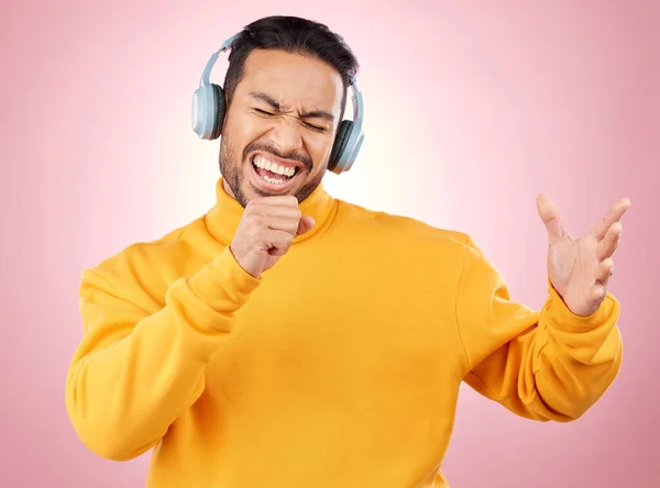 Asian Man Headphones Listening Music While Singing Karaoke Pink Studio — Stock Photo, Image