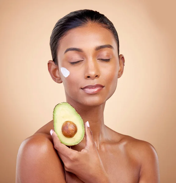 Avocado Cream Skincare Face Woman Studio Product Beauty Natural Cosmetics — Stock Photo, Image