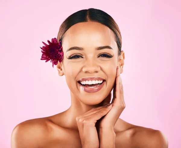 Naturlig Skönhet Blomma Och Porträtt Kvinna Med Makeup Välbefinnande Och — Stockfoto
