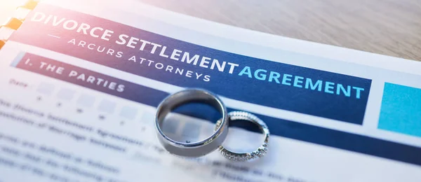 Ring Lawyer Paperwork Divorce Agreement Legal Certificate Document Marriage Closeup — Stock Photo, Image