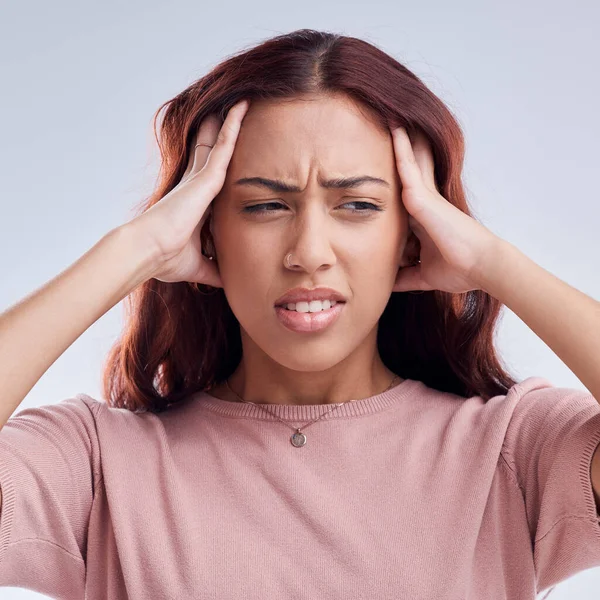 Frau Schmerz Und Kopfschmerzen Stress Oder Gesundheitsprobleme Mit Hirnnebel Oder — Stockfoto