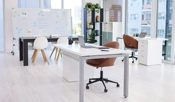 Presentation Workspace Conference Room Table Whiteboard Interior Business Office Company — Stock Photo, Image